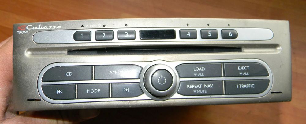 radio oryginalne RENAULT SCENIC II MEGANE II LIFT CABASSE nawigacja