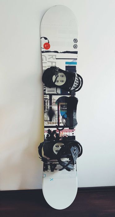 Zestaw: Deska snowbordowa K2, wiązania PR Flux, buty Burton
