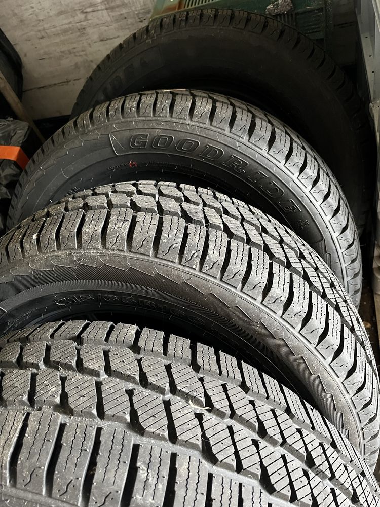 Opony zimowe Goodride 215/65 R16C