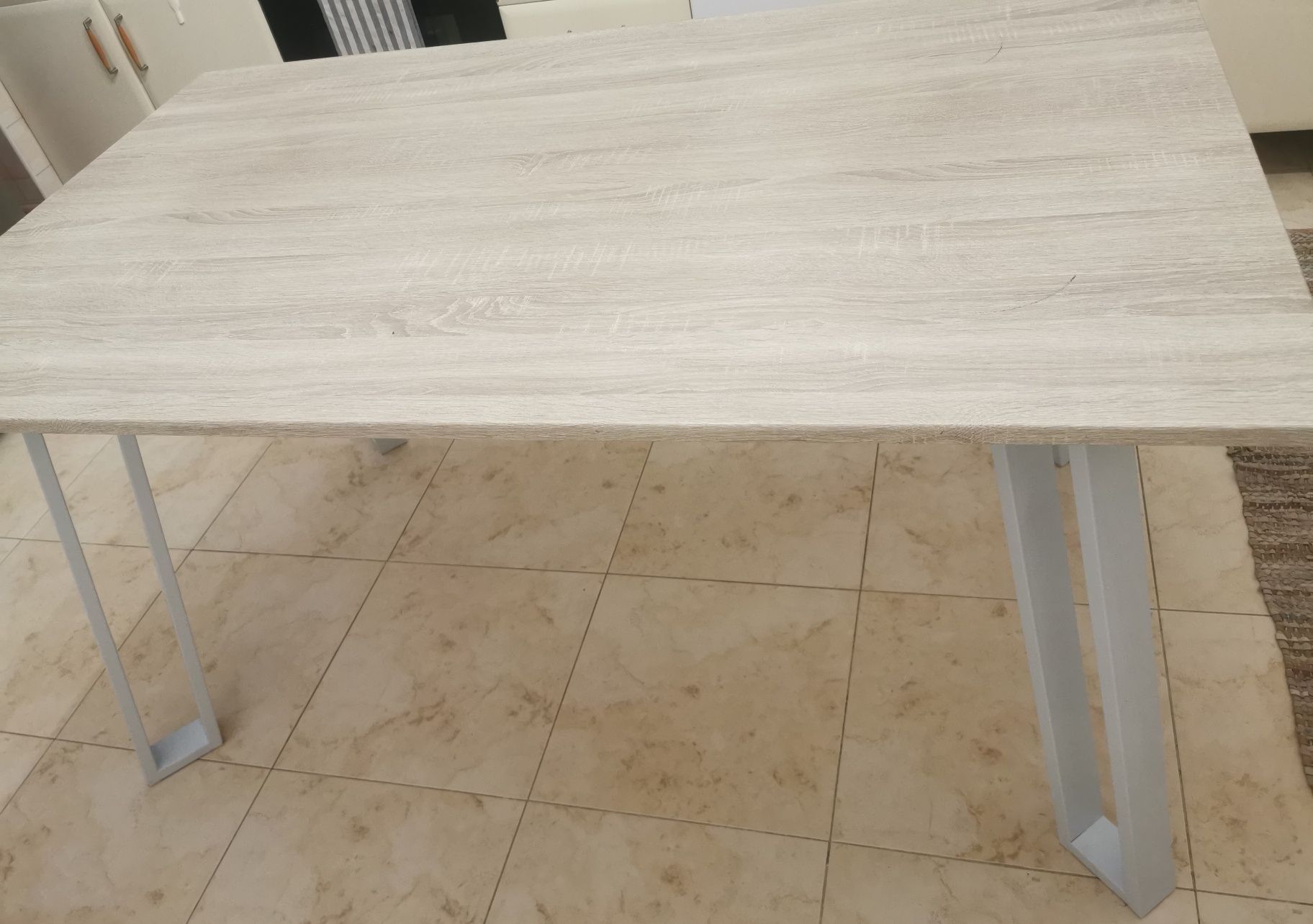 Mesa de cozinha usada