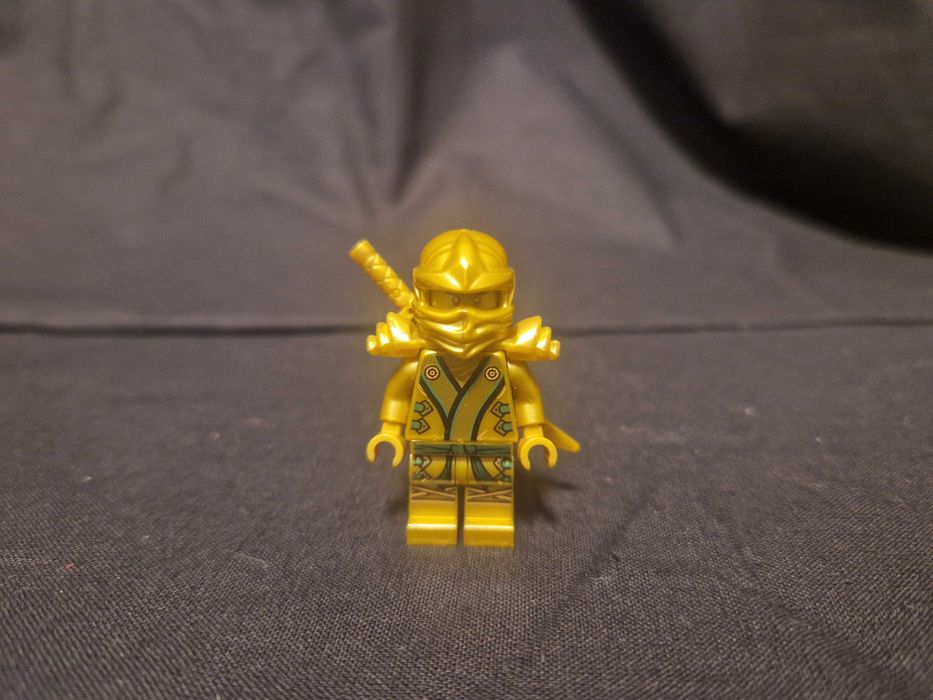 Lego ninjago złoty ninja lloyd 2013