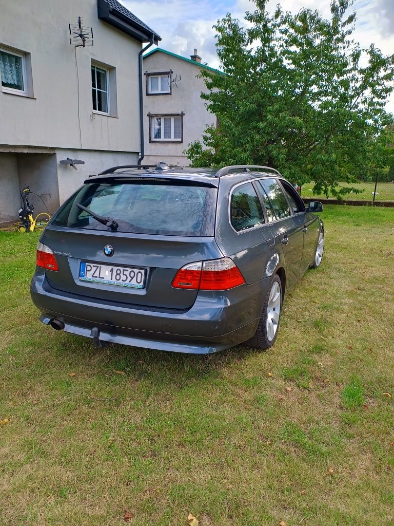 BMW E61 520d. 2007 rok polift. 2.0d 163km. Rozrząd z przodu.