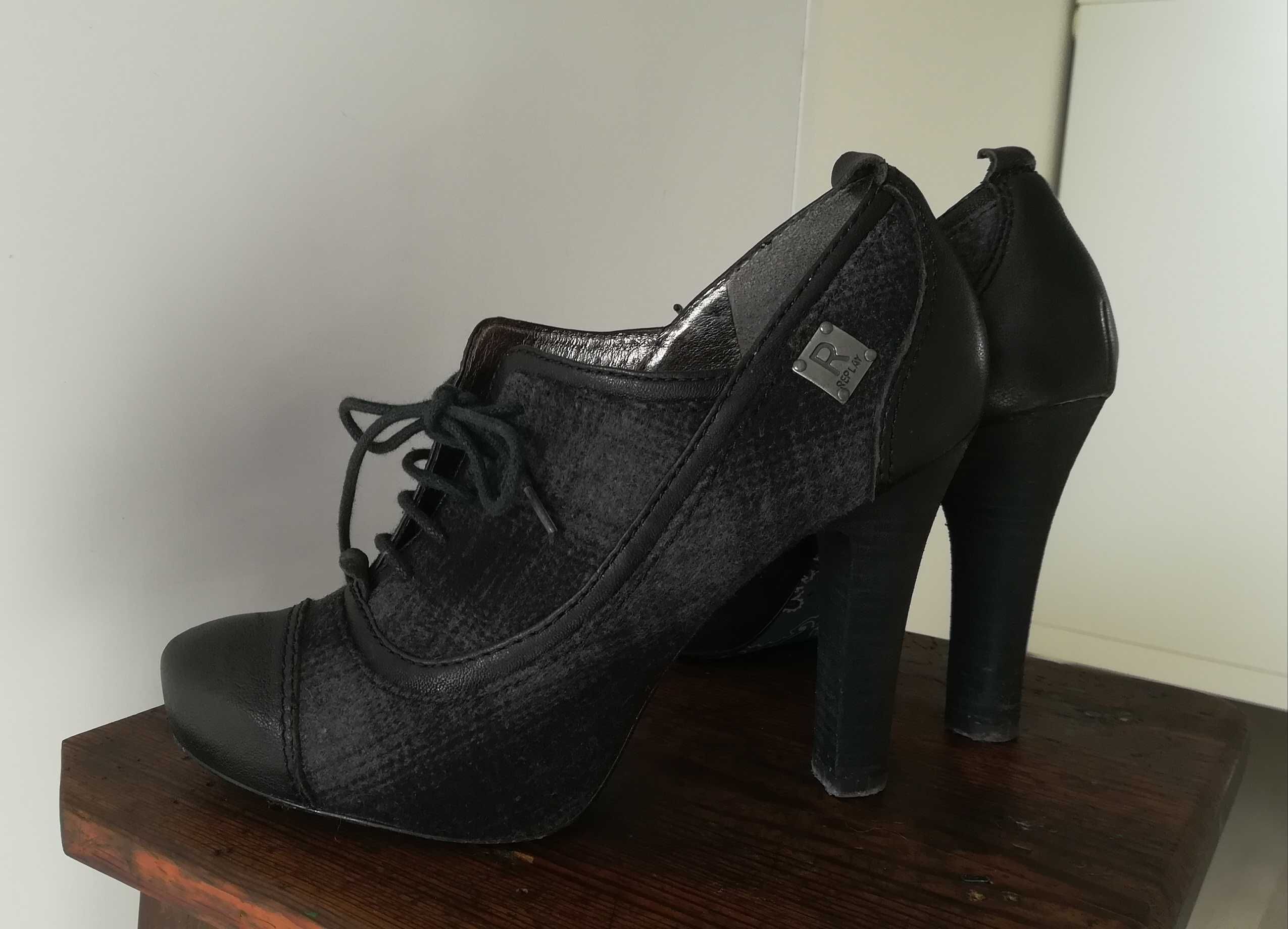 Sapatos altos Replay