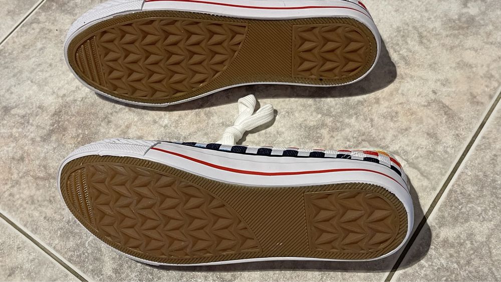 Tenis Novos com varias cores