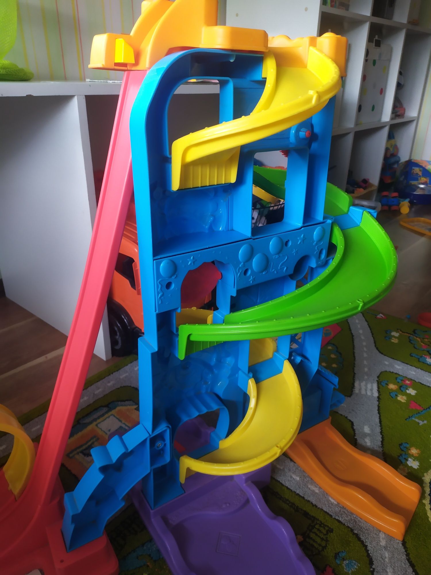 Fisher price трек не конструктор
