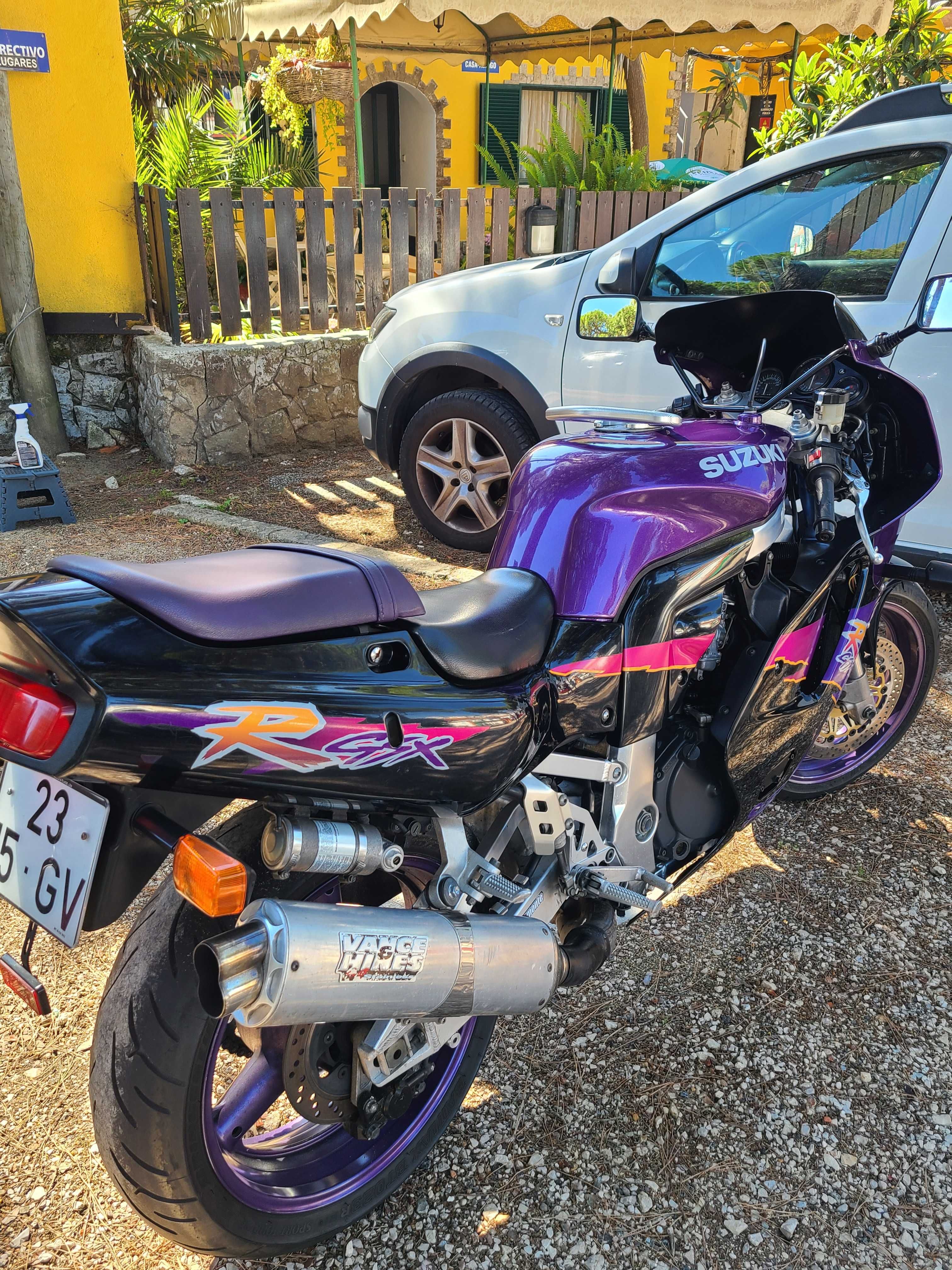 Suzuki GSXR 750 R Roxo