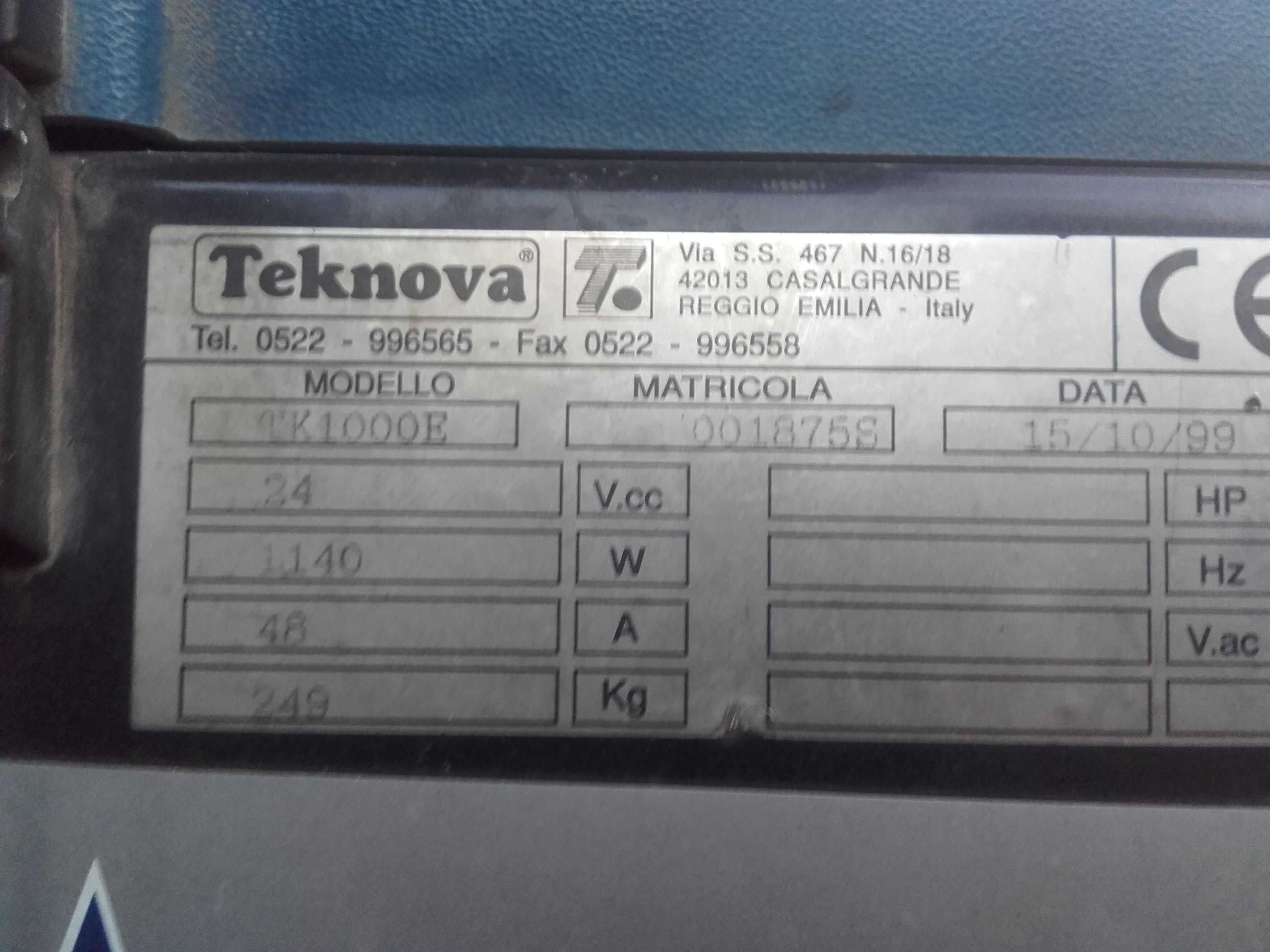 Zamiatarka Teknova elektryczna   (HAKO, Karcher)  sprawna