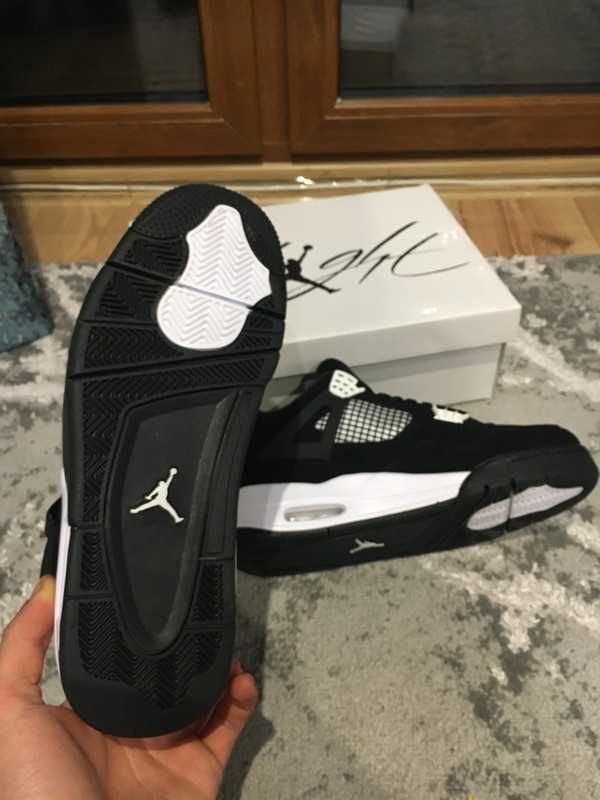 Jordan 4 Retro White Thunder R.39
