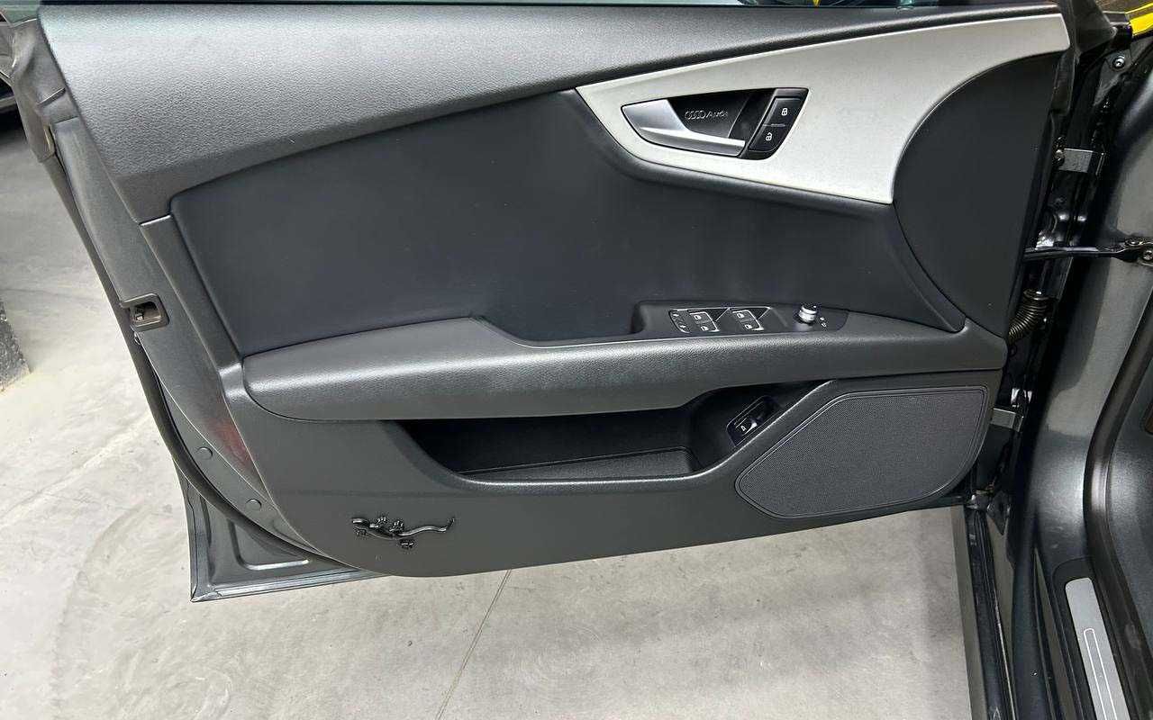 Audi A7 2015 року