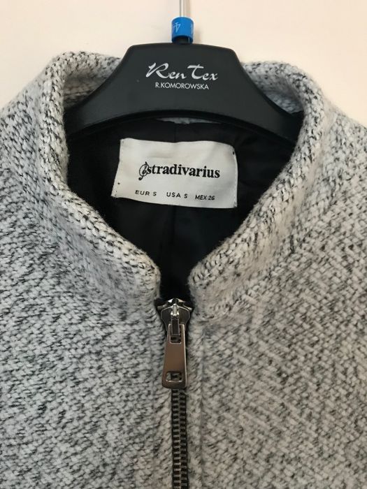 Popielaty płaszczyk stradivarius