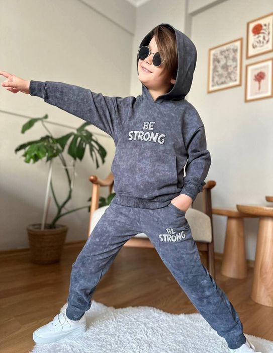 Dziecięce dresiki nowe