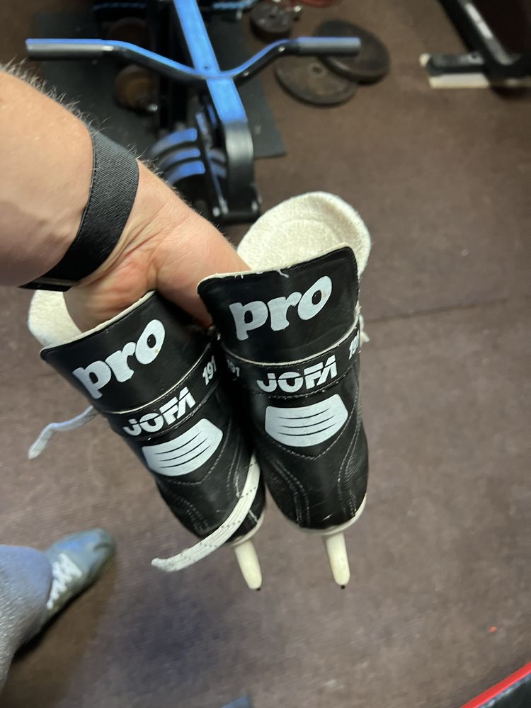Łyżwy hokejowe dziecięce JOFA 32/33 naostrzone