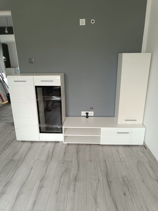 Meblościanka biała połysk