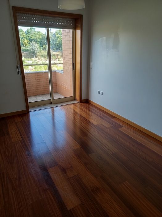 Arrendo apartamento T3 em Santa Maria da Feira