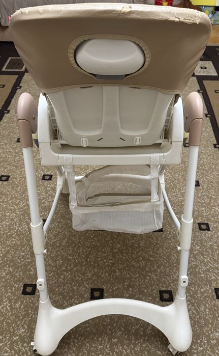 Стілець CARRELLO для годування Caramel