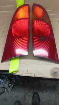 Ford Focus I checzbek 5 drzwi komplet lamp tylnych
