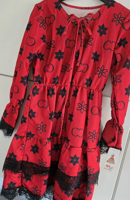 Nowa sukienka Święta czerwono czarna koronka 140 - 146 10 lat