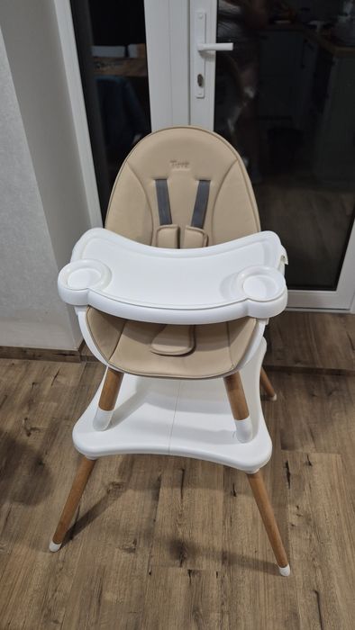 Стільчик для годування