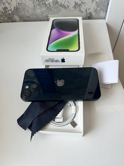 iPhone 14 128GB идеал