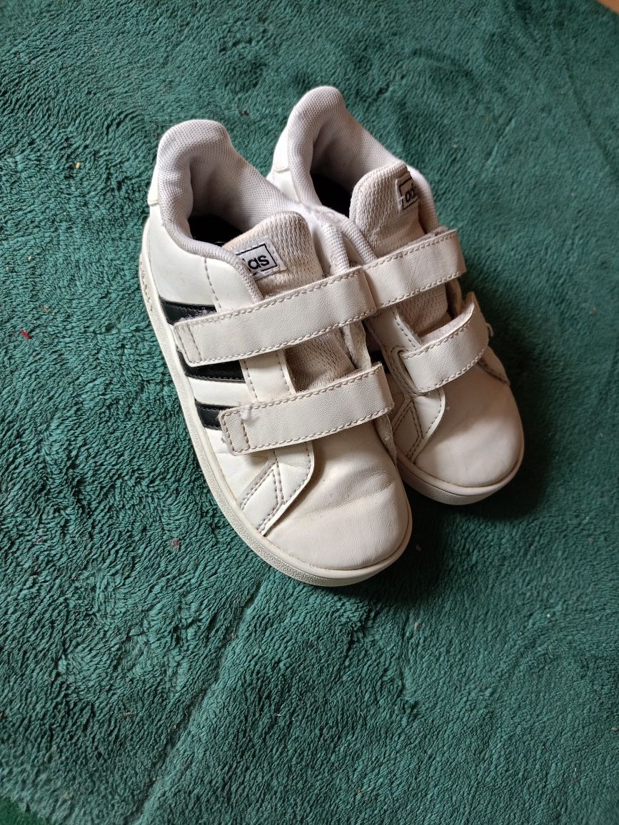 Adidasy wiosna r. 26,5