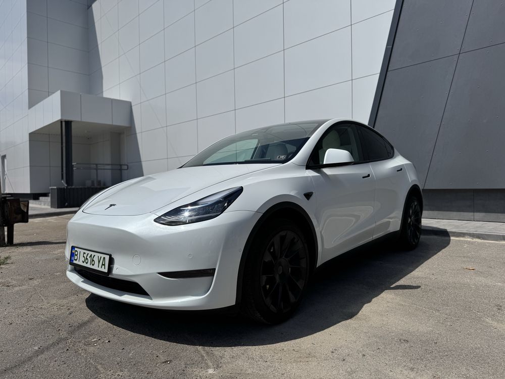 Tesla  Model  Y Longe Range 2022
