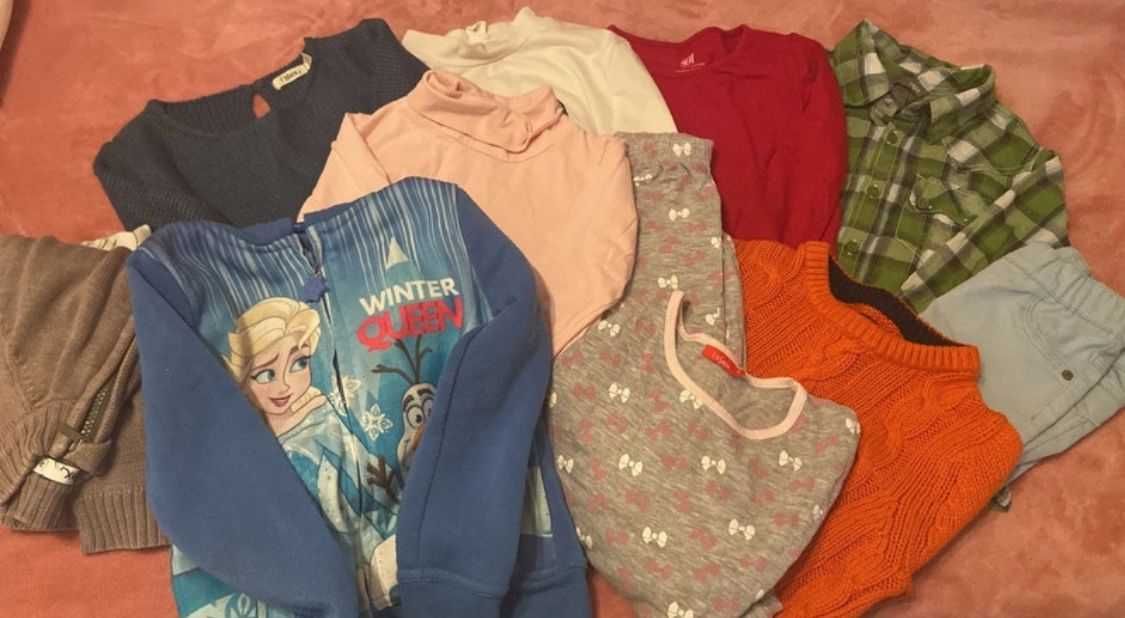 Peças de roupa menina ( 10, 13 peças) por tamanho muito bom estado.