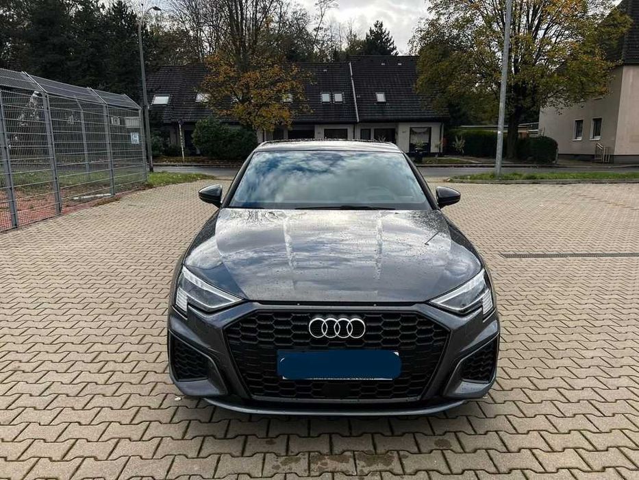 Бампер передній Audi A3 8Y quattro запчастини, разборка Ауді А3 кватро