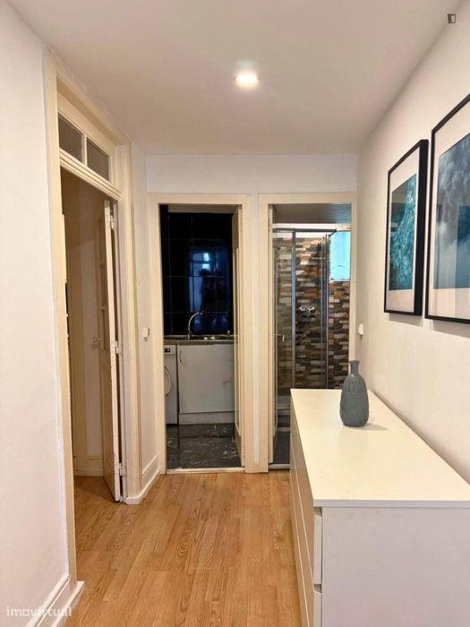 Apartamento com 3 quartos - localizado em Lordelo do Ouro Porto