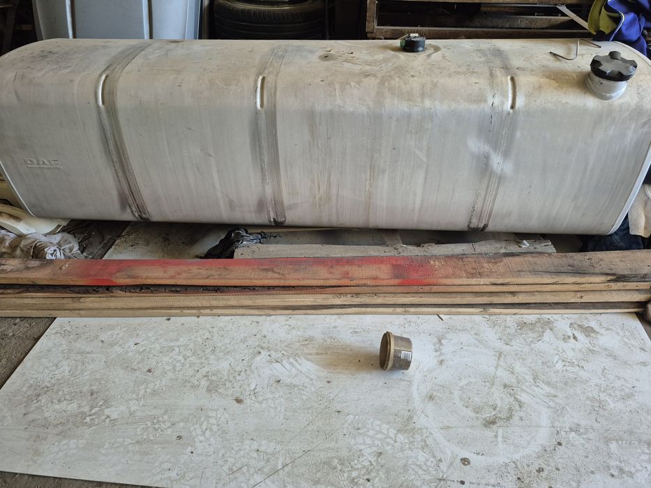 Zbiornik paliwa daf 1000l