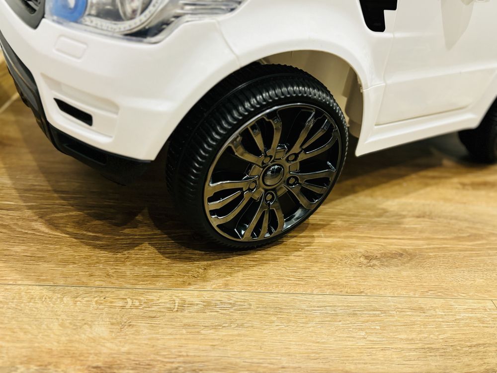 NOWY samochod auto terenowe