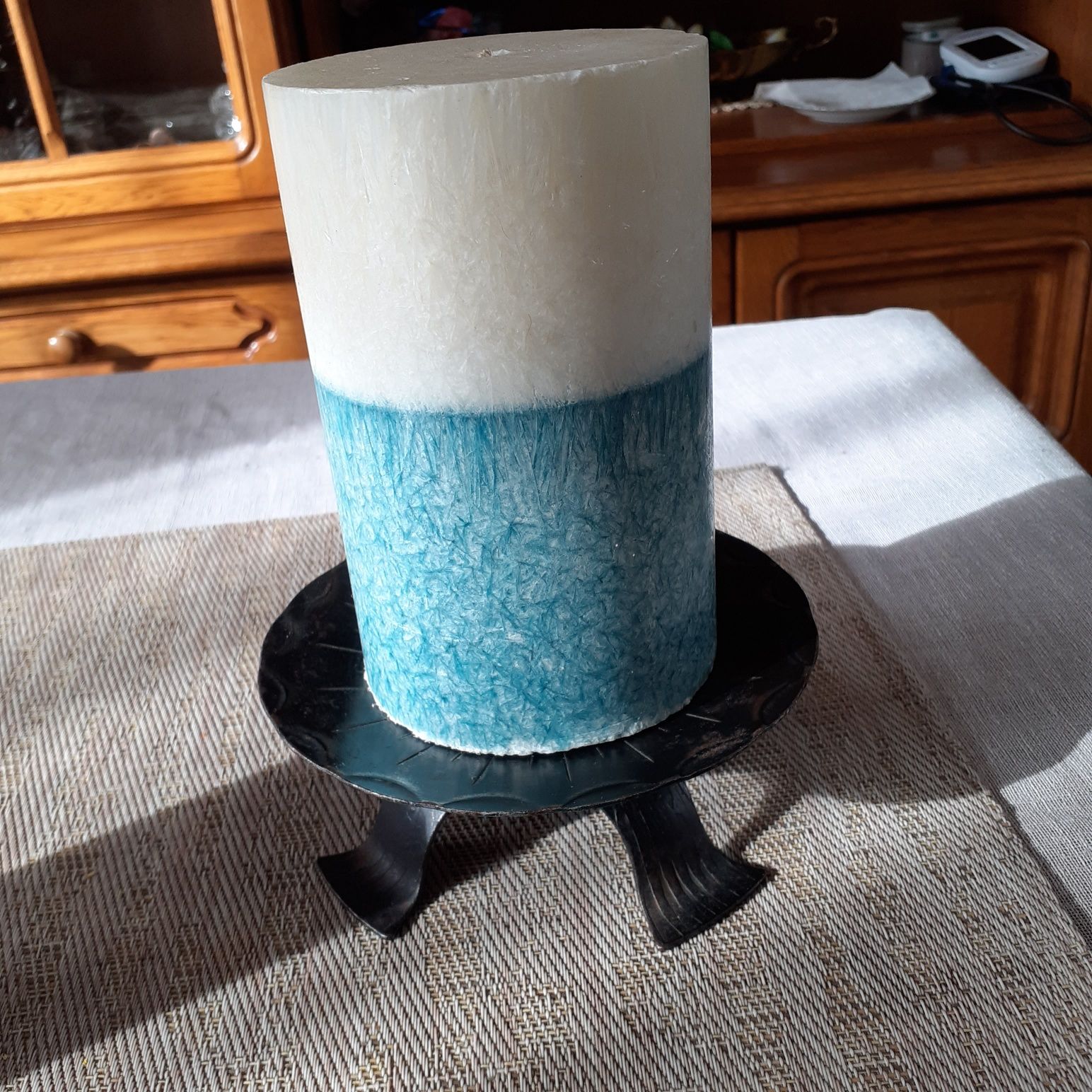Metalowy świecznik średnicy 15 cm