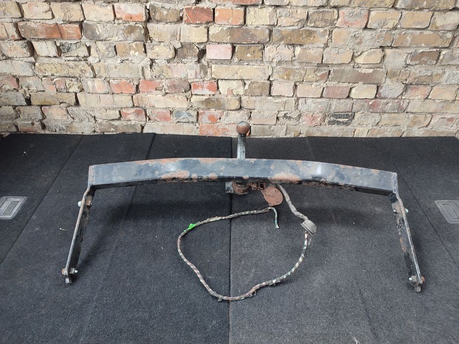 Фаркоп Фольксваген Гольф 5 приципне VW Golf 5 хачбек