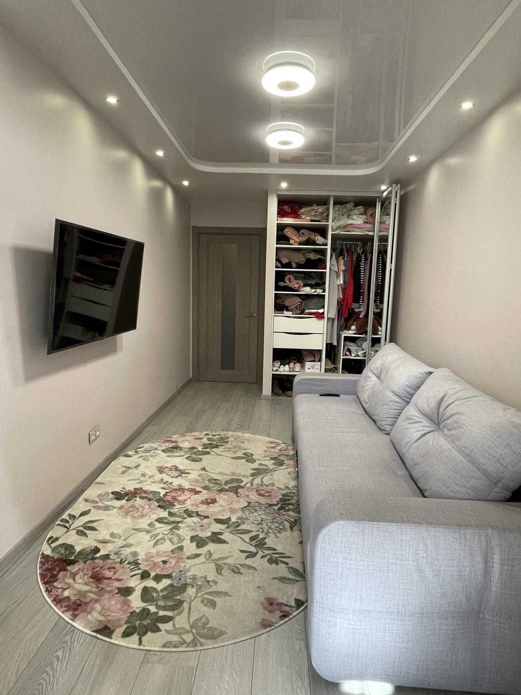 Уютная 2 х комнатная квартира с ремонтом мебелью со всем необходимым