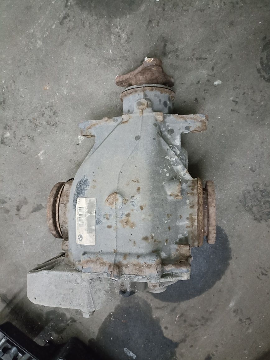 Most dyfer dyferencjał tylni do BMW E90 e82 e87 E92 330d325d 123d 2.81