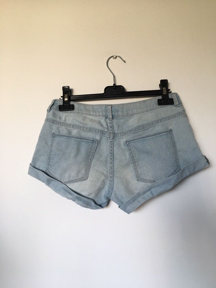 Krótkie spodenki H&M