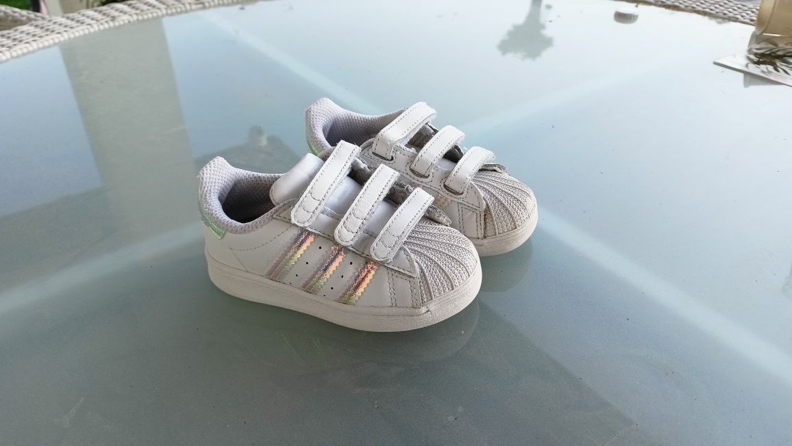 Buty dziecięce Adidas superstar 21