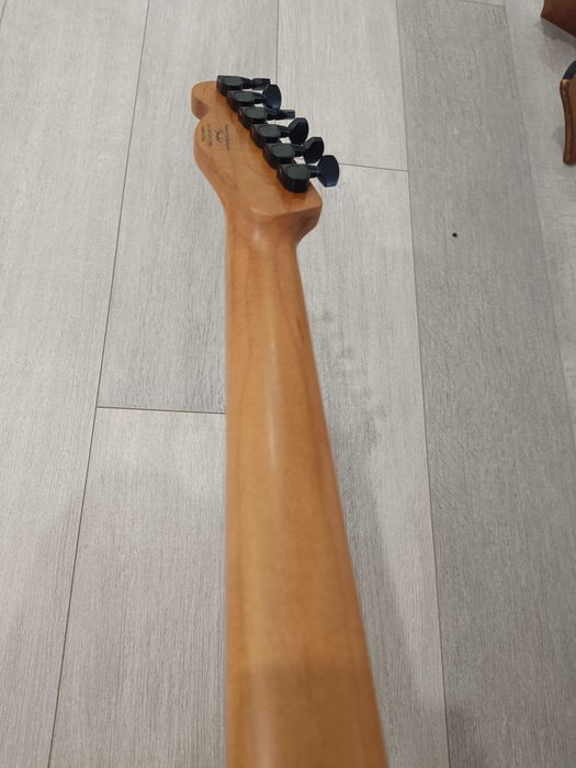 Squier Fender Contemporary Telecaster RH MNPW – Como Nova!