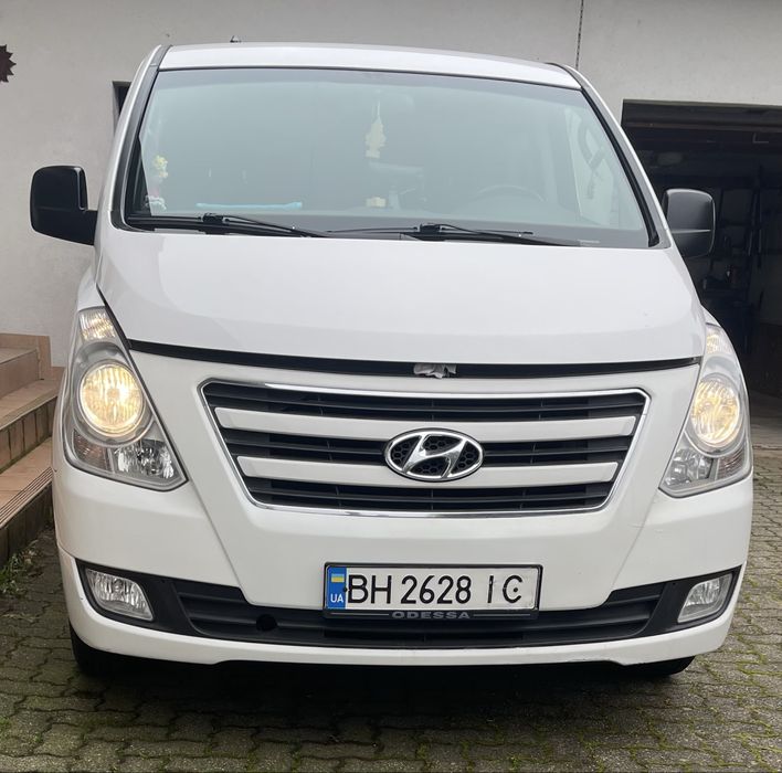 Продам грузовой : Hyundai H1 (2013 г.)