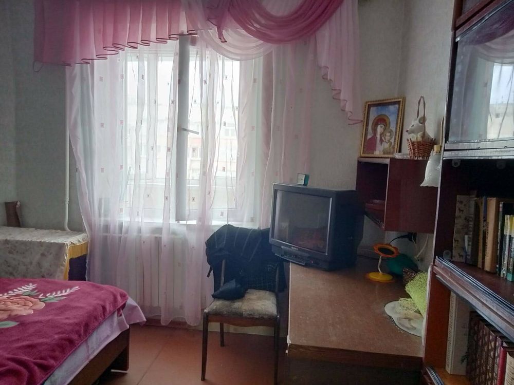 Продам 3к Левада, в житловому стані!