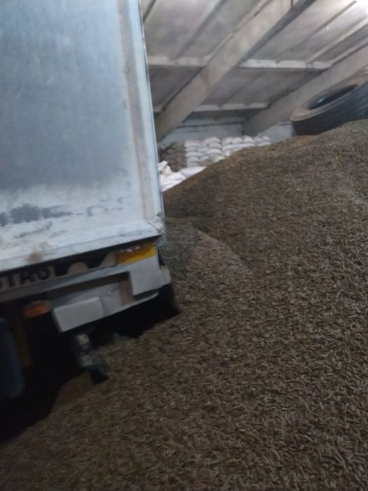 Жом сухий в мішках