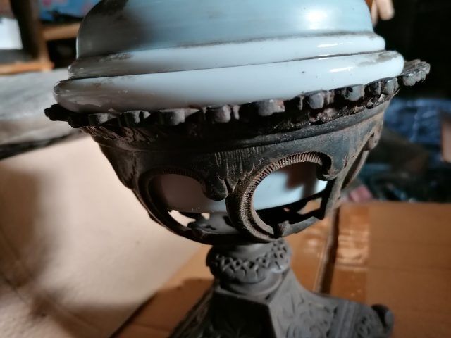 Stara stylowa lampa naftowa antyk