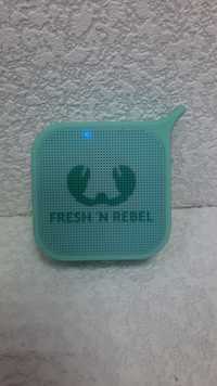 Bluetooth-колонка Fresh 'N Rebel Rockbox pebble