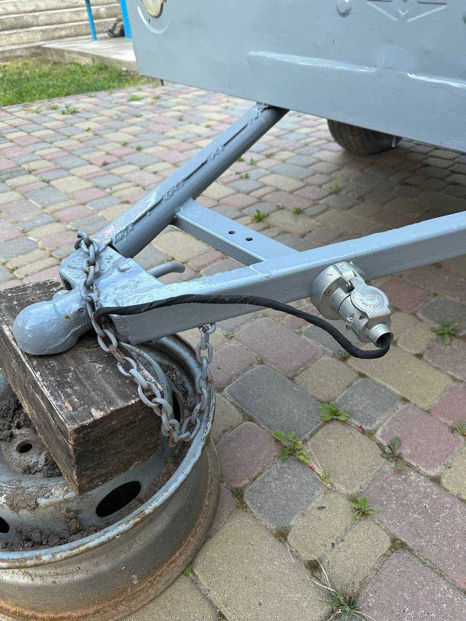 Причіп автомобільний