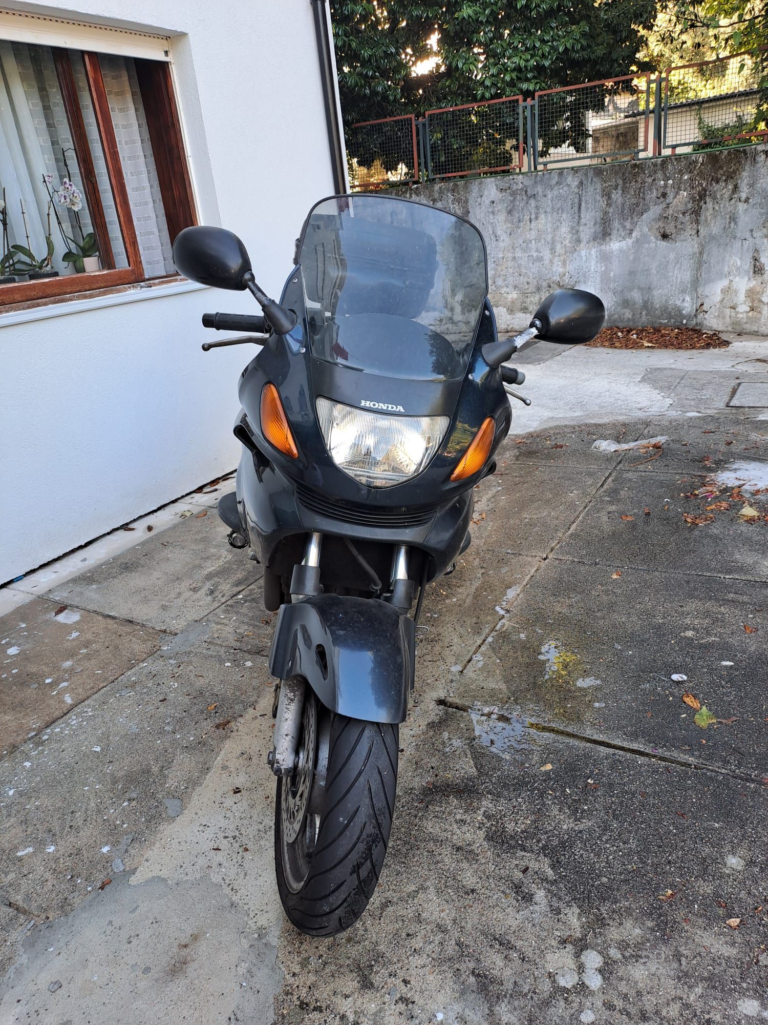 Honda Deauville 650