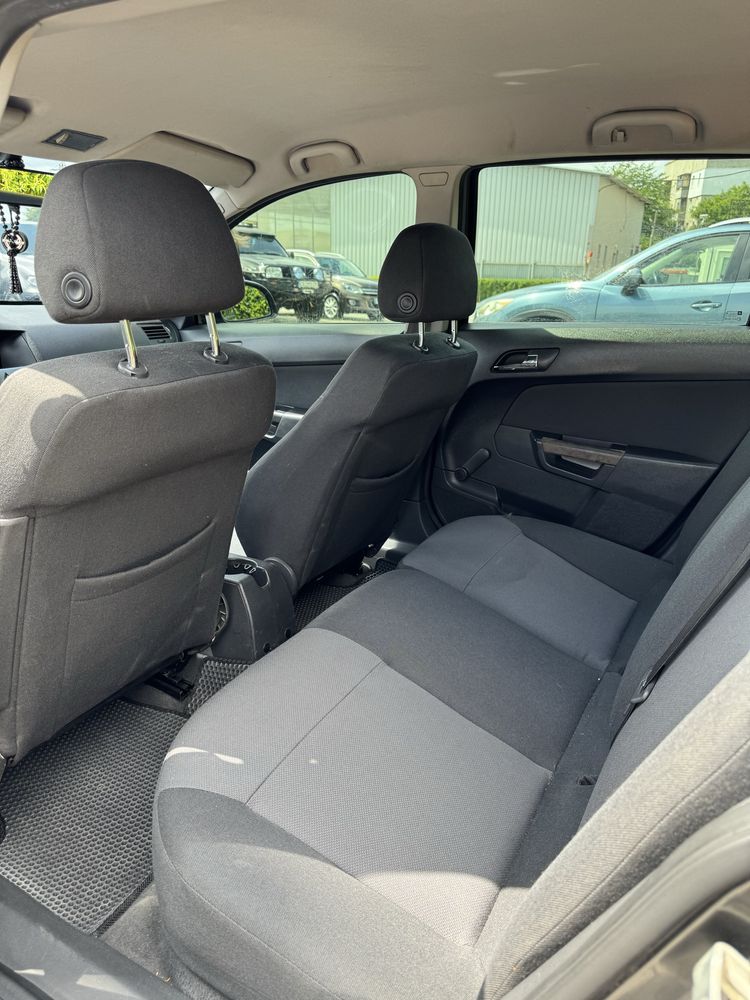 Opel Astra H 2012р