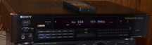 Tuner cyfrowy DSR  Sony DAR-1000 ES czarny + drewno + Pilot