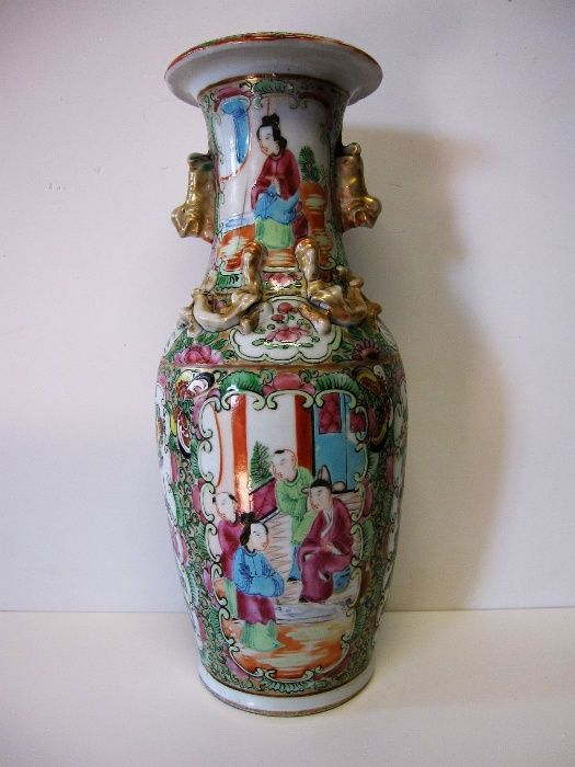 antiga jarra em cerâmica asiática do fabrico de Macau pintado á mão