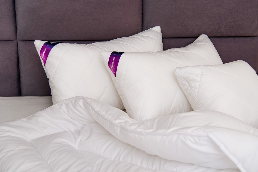 Kołdra AMZ MIKROFIBRA letnia Super  antyalergiczna 200x220 Kremowy