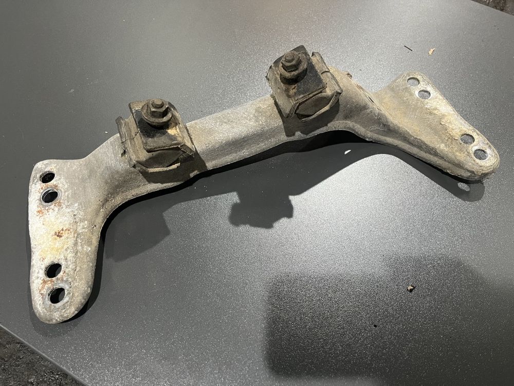 Łapa skrzyni biegów BMW E36 automat podpora 316i 318i 320i 323i 325i