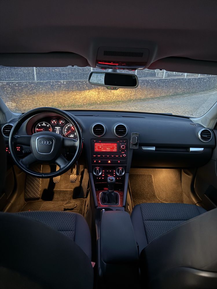 Audi A3 1.6 TDI – Económico, Fiável e Bem Estimado